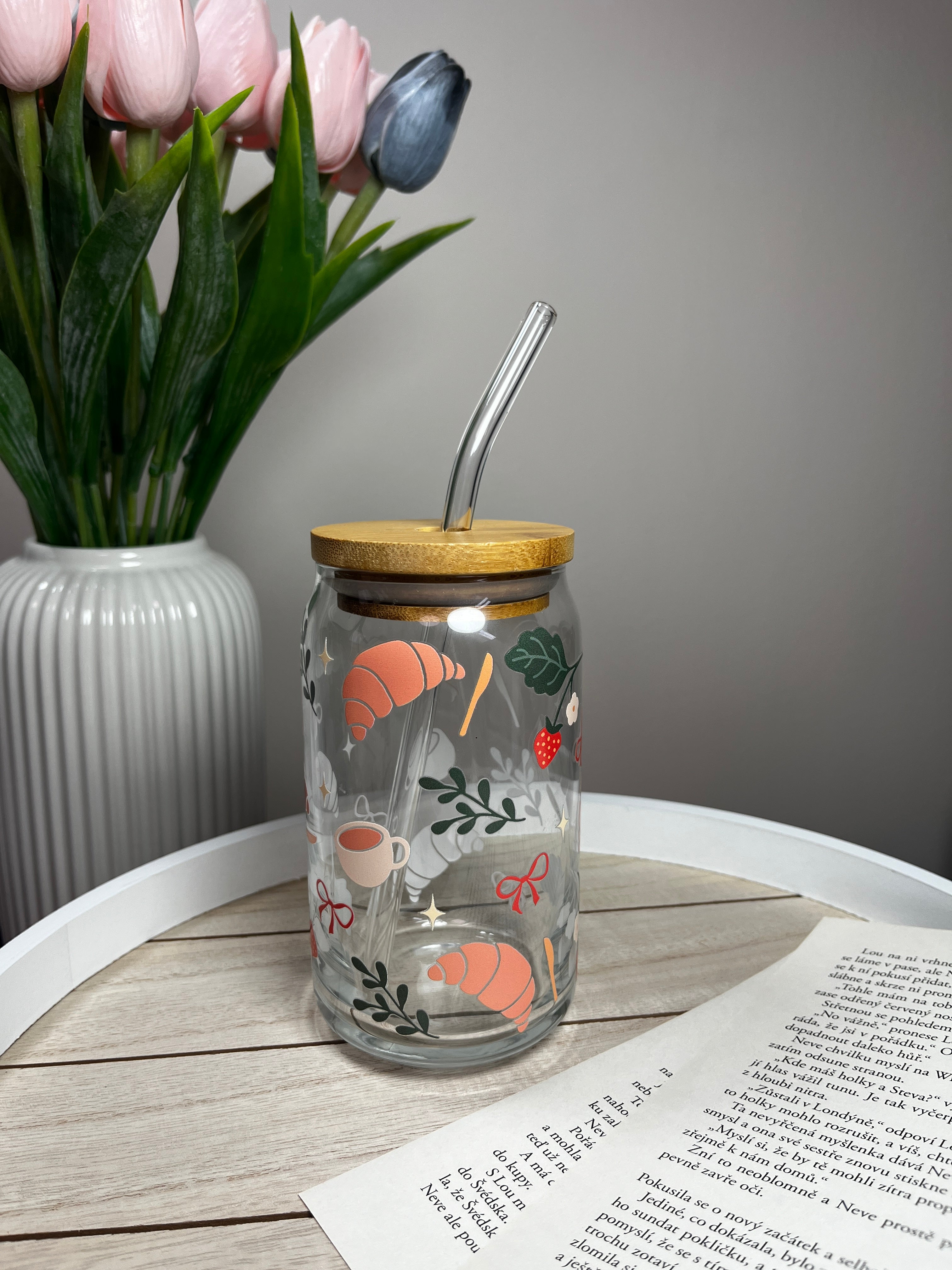 Sklenička - Coffee & Croissant