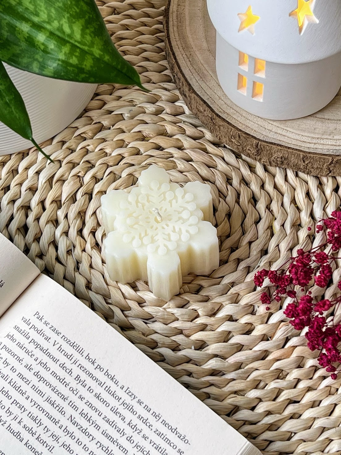 Svíčka - Sněhová vločka ze včelího vosku